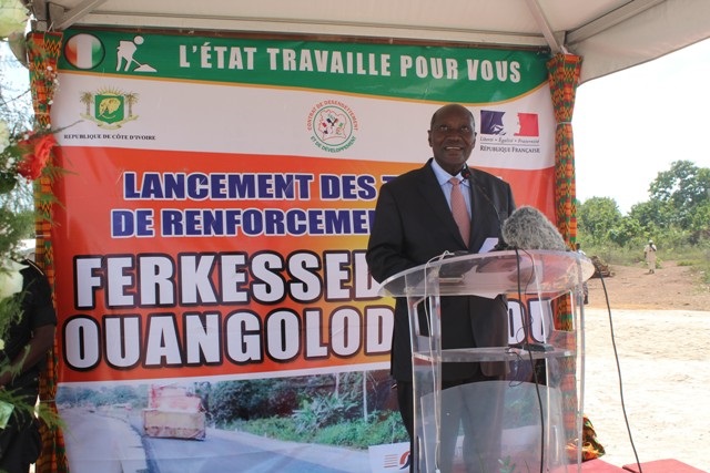 Allocution de SEM le Premier Ministre, au cours de la crmonie de lancement des travaux de renforcement de l´Axe FERKESSEDOUGOU - OUANGOLODOUGOU.