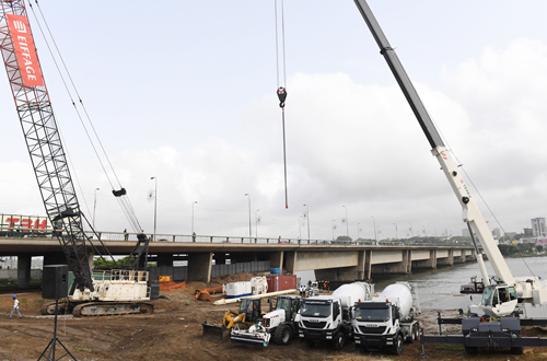 Lancement des travaux de rhabilitation du pont Flix Houphout Boigny le 6 avril 2018