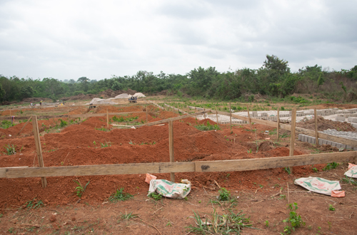 Visite des travaux de construction du collge de proximit dans le village d´Eticoun, le 5 Mars 2021. 